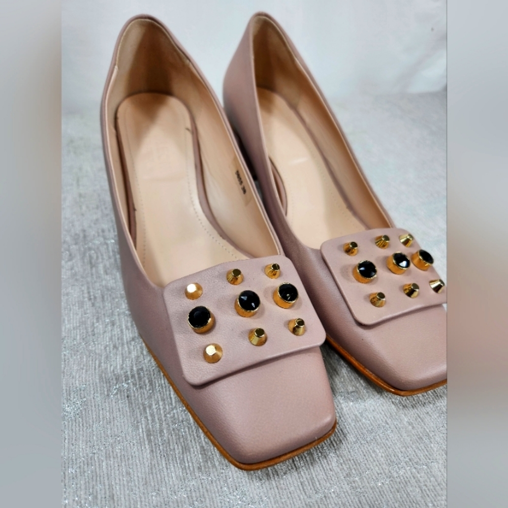 NWOT Napoleoni Italian leather heels size 38 us 7 Creamy light  purple